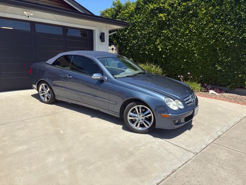 Used 2007 Mercedes-Benz CLK 350 Cabriolet image 2
