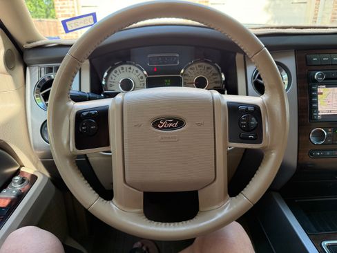 Used 2012 Ford Expedition XLT RWD image 17