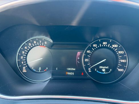 Used 2016 Lincoln MKX Reserve w/ Technology Package FWD image 11