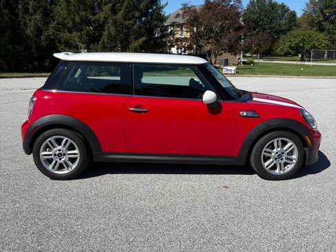 Used 2013 MINI Cooper S FWD image 5
