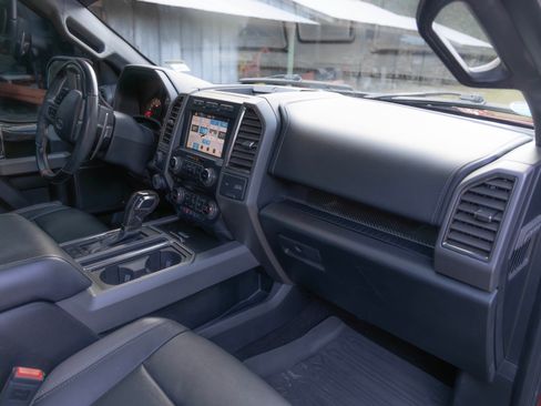 Used 2018 Ford F150 Raptor w/ Equipment Group 802A Luxury image 9