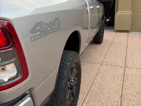 Used 2022 RAM 2500 Big Horn w/ Night Edition image 10