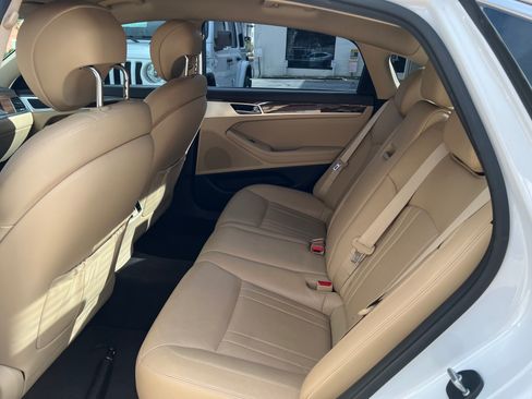 Used 2015 Hyundai Genesis 3.8 image 15