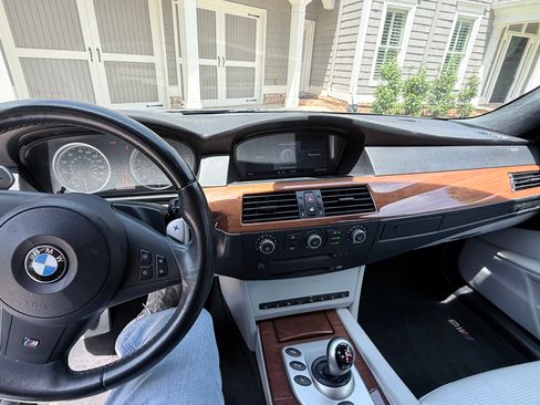 Used 2007 BMW M5 RWD image 10
