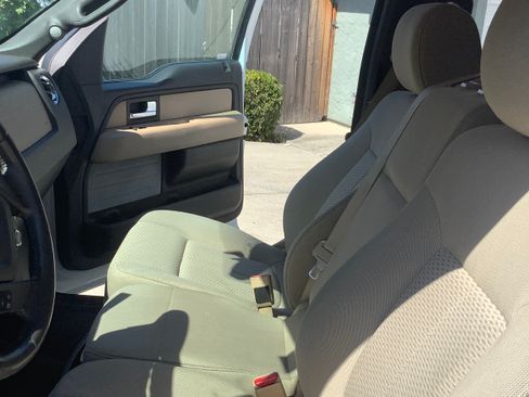 Used 2013 Ford F150 XLT w/ Luxury Equipment Group RWD image 14