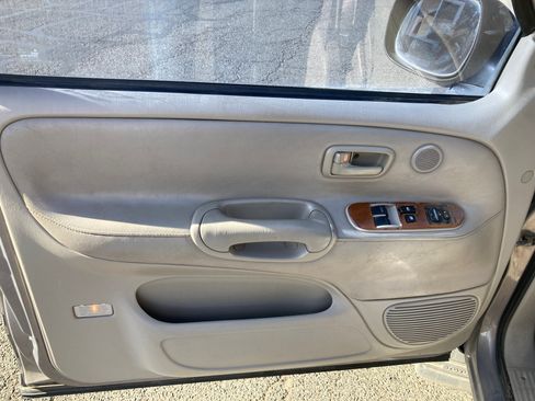 Used 2000 Toyota Tundra SR5 image 12
