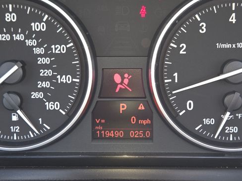 Used 2013 BMW 328i Convertible RWD image 18