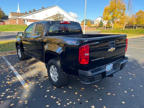 Used 2019 Chevrolet Colorado W/T w/ WT Convenience Package image 9