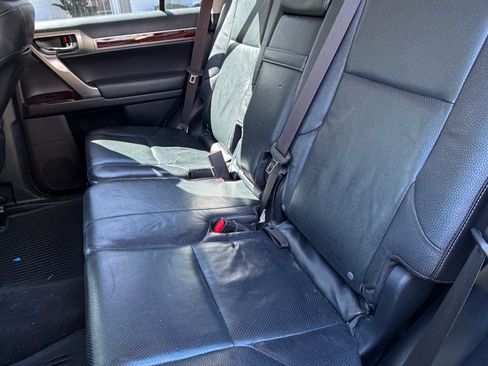 Used 2015 Lexus GX 460 w/ Premium Package image 19