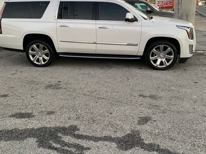 Used 2019 Cadillac Escalade ESV Luxury