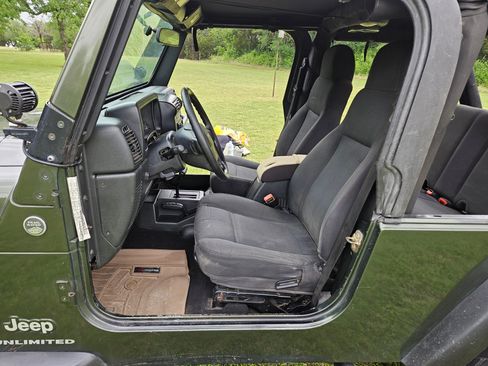 Used 2006 Jeep Wrangler Unlimited image 14