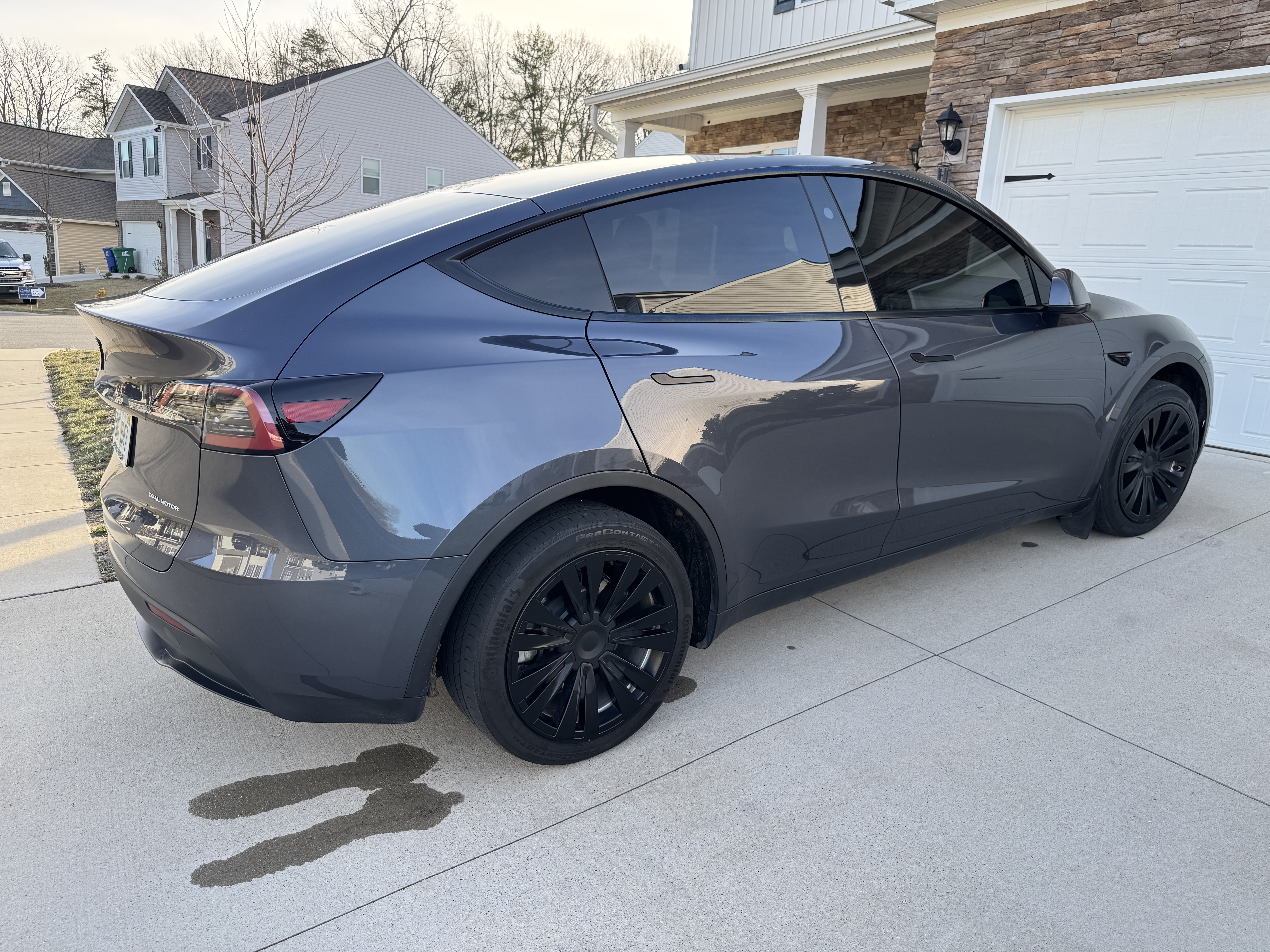 Used 2023 Tesla Model Y Long Range AWD/4WD image 8