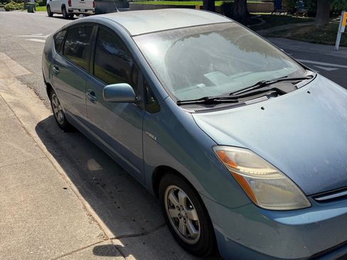 Used 2007 Toyota Prius w/ Pkg 2 FWD image 8