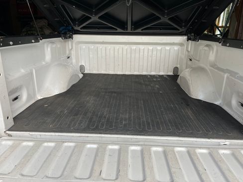 Used 2011 Ford F150 Lariat image 15