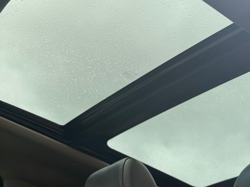 Used 2018 Ford F150 Lariat image 14