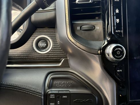 Used 2019 RAM 3500 Limited image 18