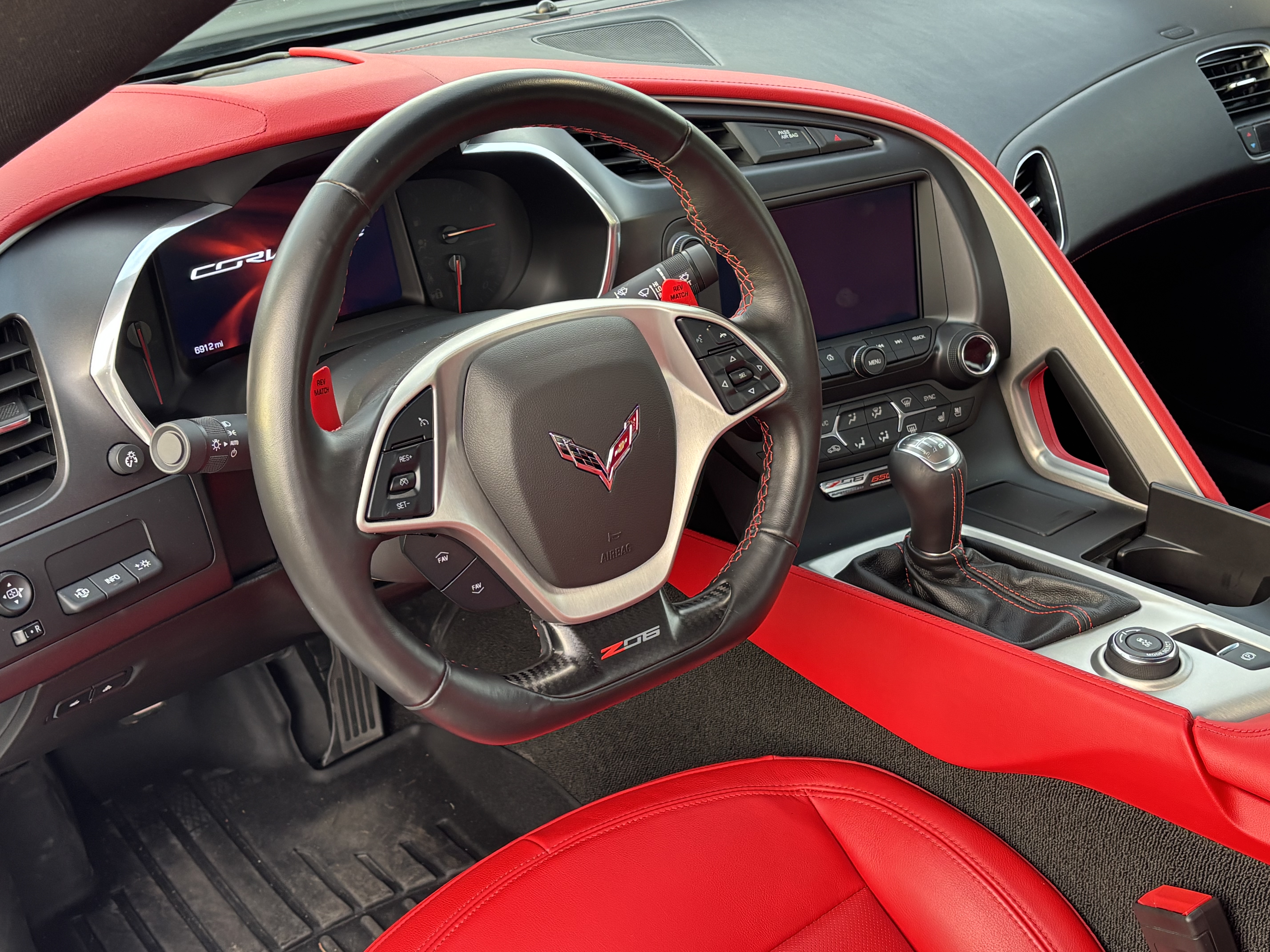 Used 2019 Chevrolet Corvette Z06 RWD image 21