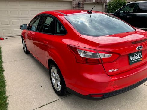 Used 2013 Ford Focus SE FWD image 8