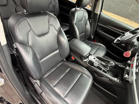 Used 2021 Kia Telluride S FWD image 11