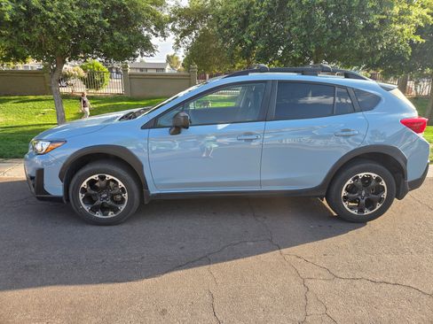 Used 2021 Subaru Crosstrek 2.0i image 1