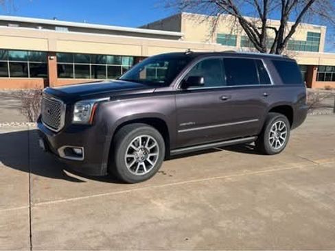 Used 2016 GMC Yukon Denali w/ Open Road Package image 2