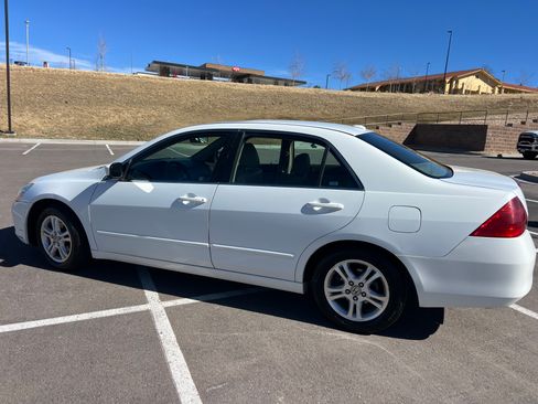 Used 2006 Honda Accord EX-L image 16