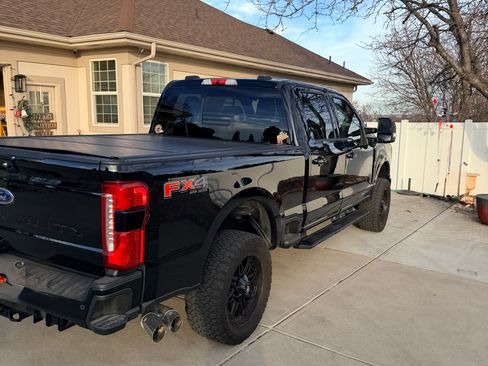 Used 2023 Ford F250 Lariat w/ Lariat Ultimate Package image 6