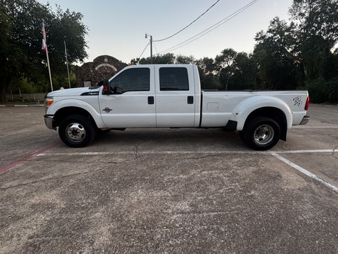 Used 2015 Ford F350 XL w/ Power Equipment Group image 5