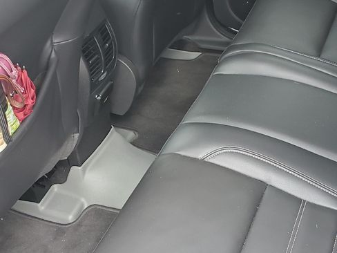 Used 2019 Ford Escape Titanium image 5