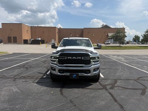 Used 2023 RAM 2500 Big Horn w/ Level 1 Equipment Group AWD/4WD image 4
