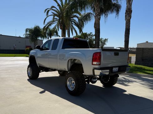 Used 2013 GMC Sierra 1500 SLT w/ Max Trailering Pack image 4