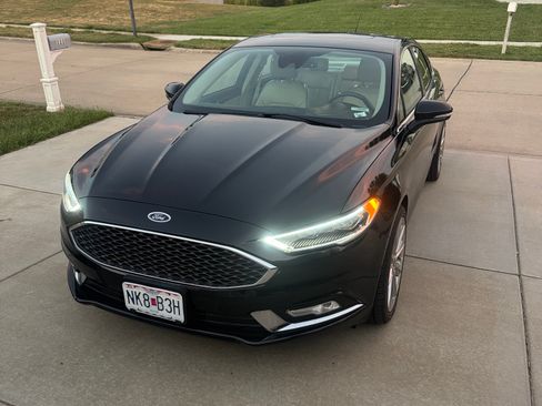 Used 2017 Ford Fusion Platinum FWD image 2