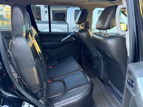 Used 2012 Nissan Pathfinder Silver image 6