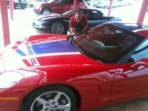 Used 2007 Chevrolet Corvette Coupe w/ Performance Package image 2