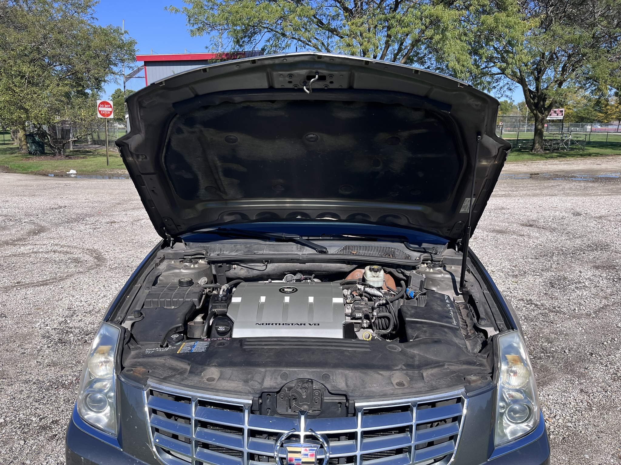 Used 2008 Cadillac DTS FWD image 14