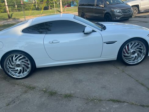 Used 2013 Jaguar XKR R image 4