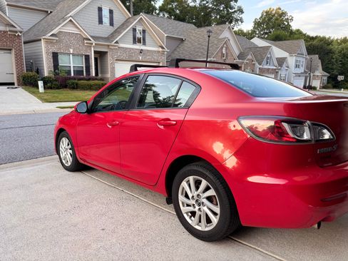 Used 2013 MAZDA MAZDA3 i Touring FWD image 2
