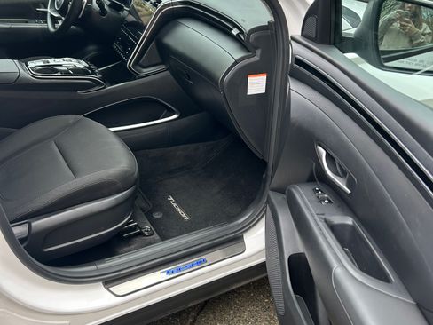 Used 2024 Hyundai Tucson Blue image 13