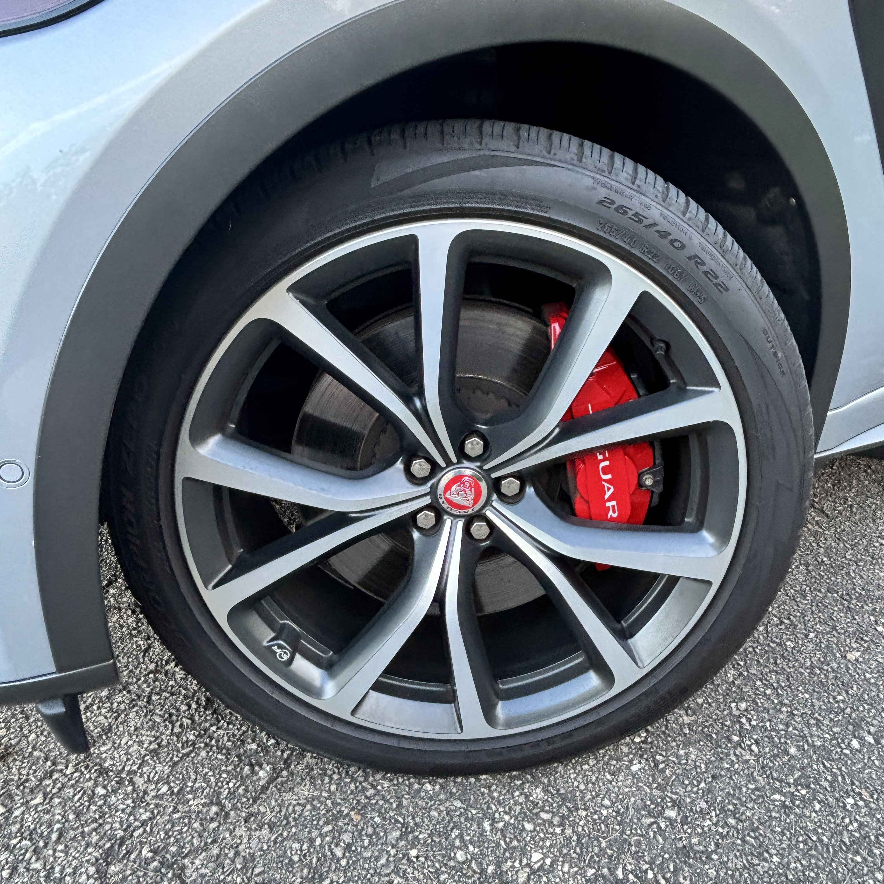 Used 2021 Jaguar F-PACE SVR AWD/4WD image 10