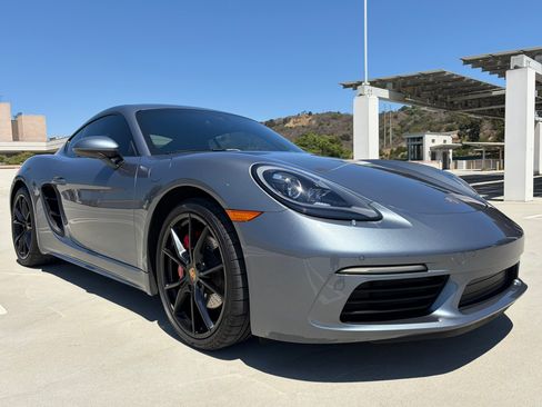 Used 2025 Porsche 718 Cayman S RWD image 4
