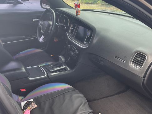 Used 2015 Dodge Charger SXT w/ Driver Confidence Group image 12