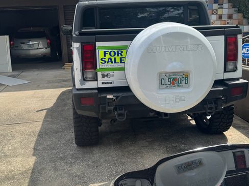 Used 2007 HUMMER H2 SUT w/ Chrome Appearance Package AWD/4WD image 6