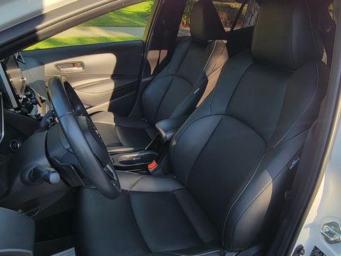 Used 2022 Toyota Corolla SE image 11