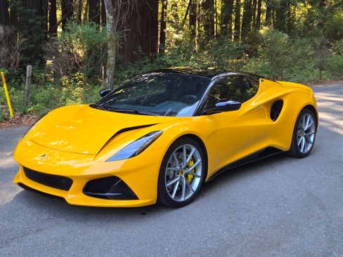 Used 2024 Lotus Emira First Edition image 4