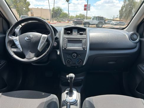 Used 2016 Nissan Versa FWD image 11