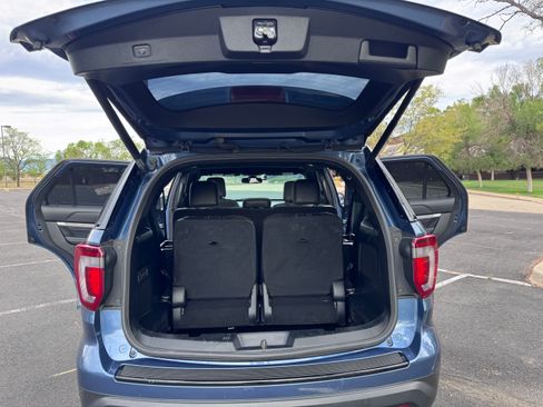 Used 2018 Ford Explorer Sport w/ Equipment Group 401A AWD/4WD image 8