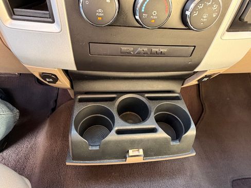 Used 2009 Dodge Ram 1500 Truck SLT image 15