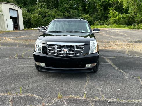 Used 2012 Cadillac Escalade EXT Premium image 6