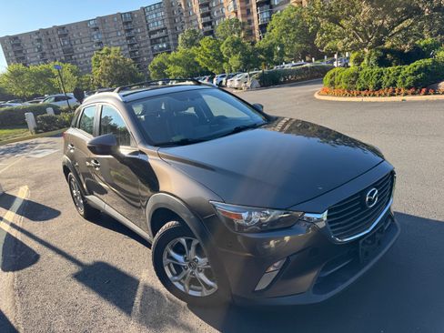 Used 2016 MAZDA CX-3 Touring w/ Premium Package AWD/4WD image 4