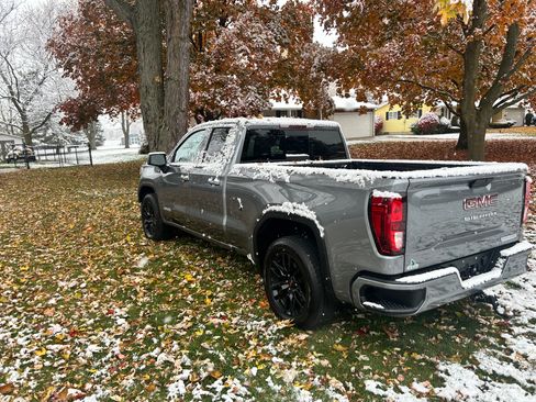 Used 2020 GMC Sierra 1500 Elevation w/ Elevation Value Package image 15